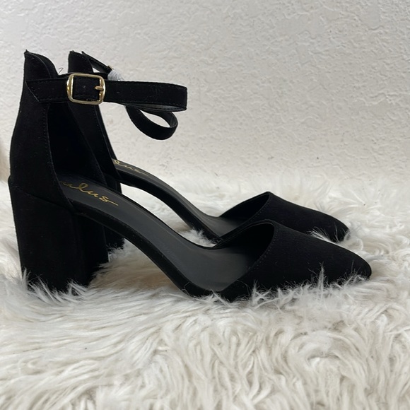 LULUS Ellarose Black Suede Ankle Strap Chunky Heels Size 8.5 NEW - Picture 4 of 16